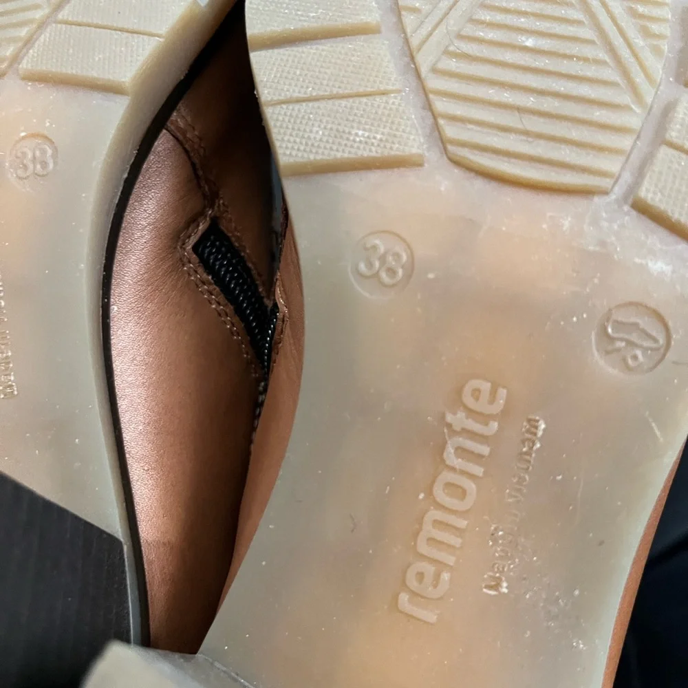 Remonte Brown Lace-Up Leather Ankle Boots - Picture 7 of 9